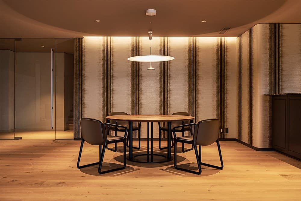 Residence F — image 1, Conde House