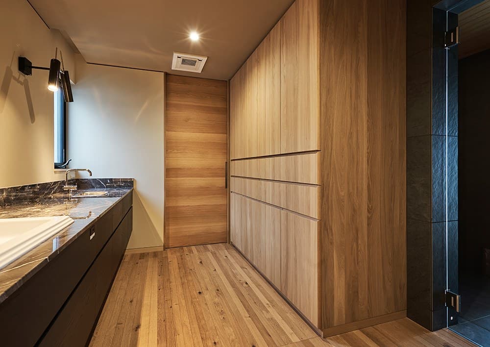 Residence F — image 6, Conde House