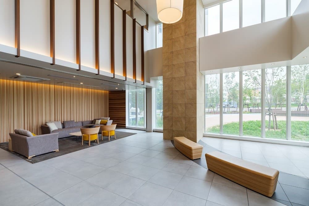 PREMIST TOWER Shin-Sapporo — image 1, Conde House