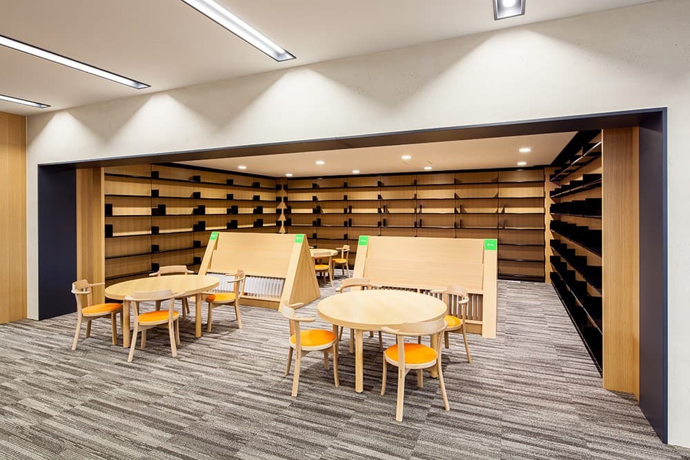 Takasago City Library — image 2, Conde House