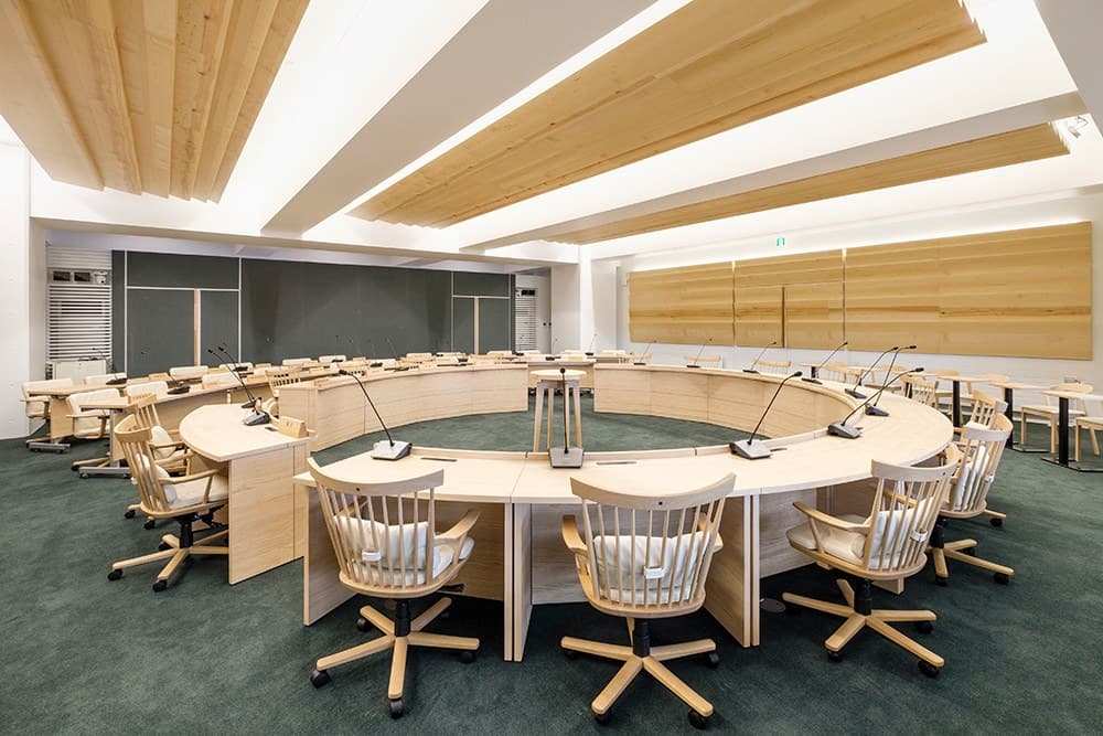 Niseko City Hall — image 3, Conde House