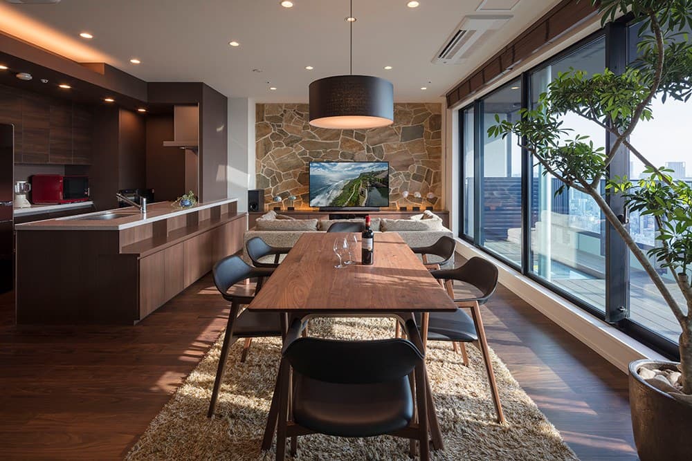 Residence M — image 2, Conde House