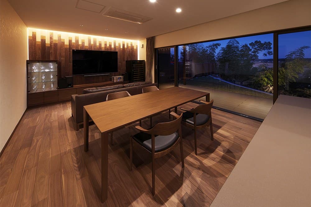 Residence U — Conde House