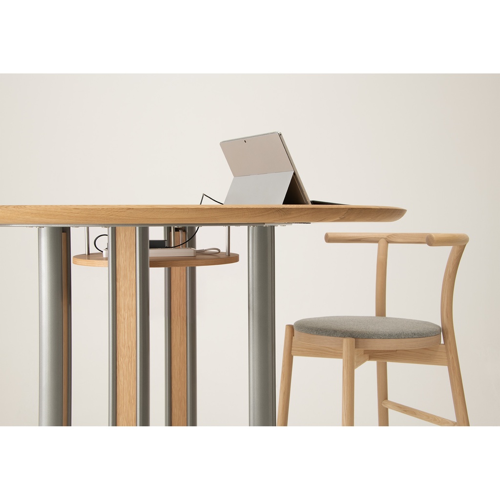 RB TABLE Round Table 16