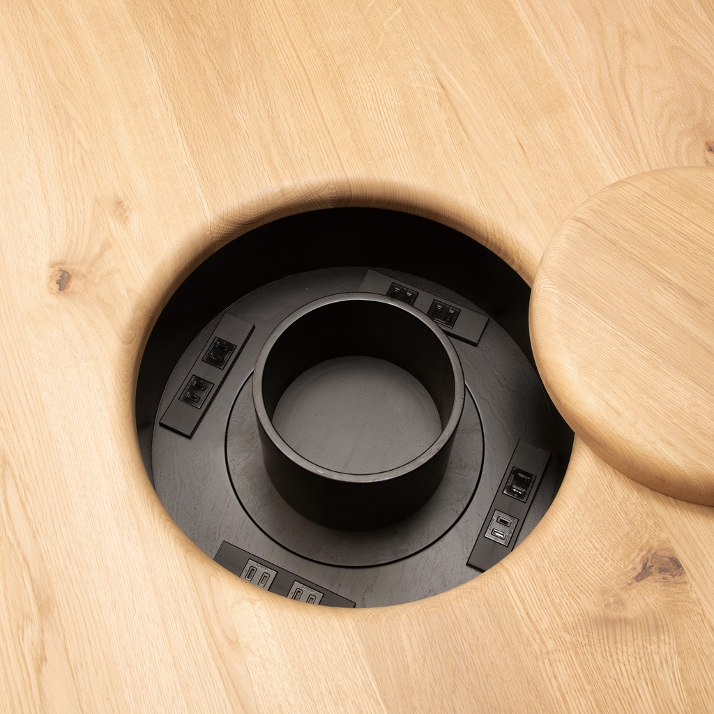 One Lux Round Table 190 - 9