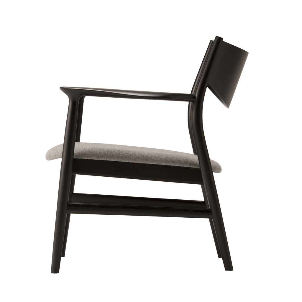 KAMUY LUX Living Easy Chair (Wooden Back) 3