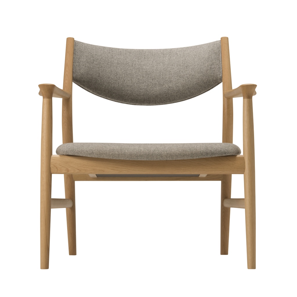 KAMUY LUX Living Easy Chair (Upholstered Back) 1