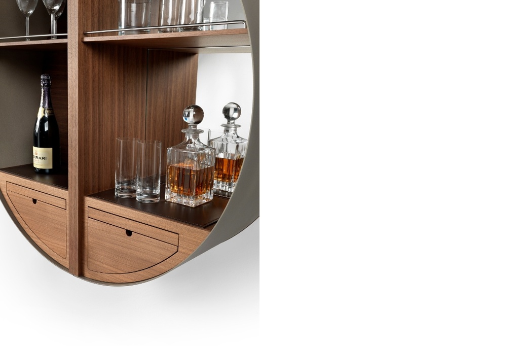 PACINI-WEB:5558:10:e995294f89f4
