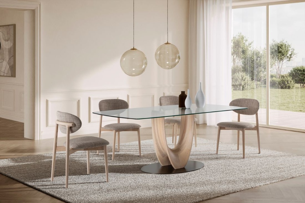 Camilla Chair — View 01