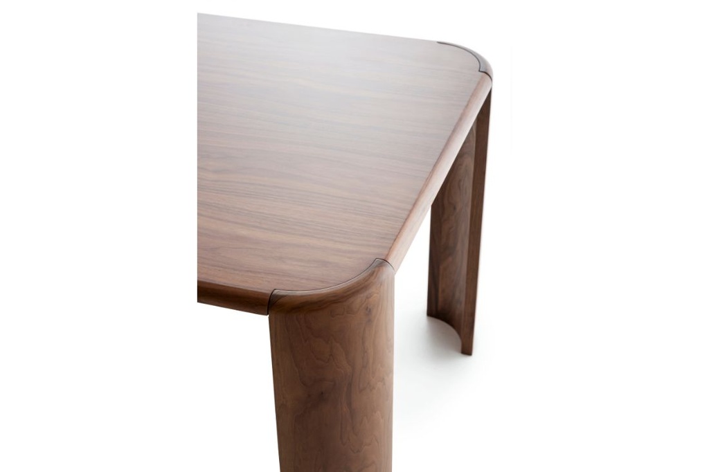 Nessi Table — View 03
