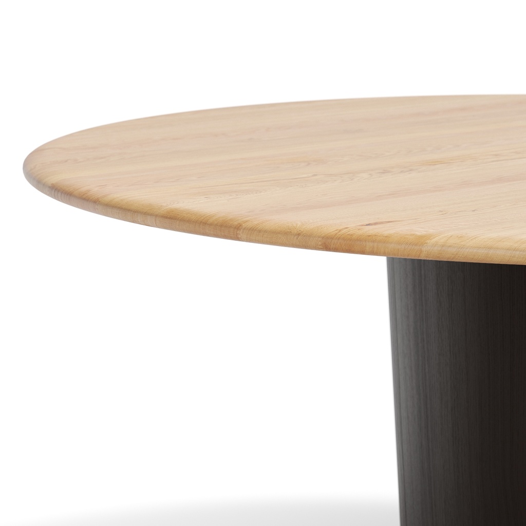 One Lux Round Table 135 - 7