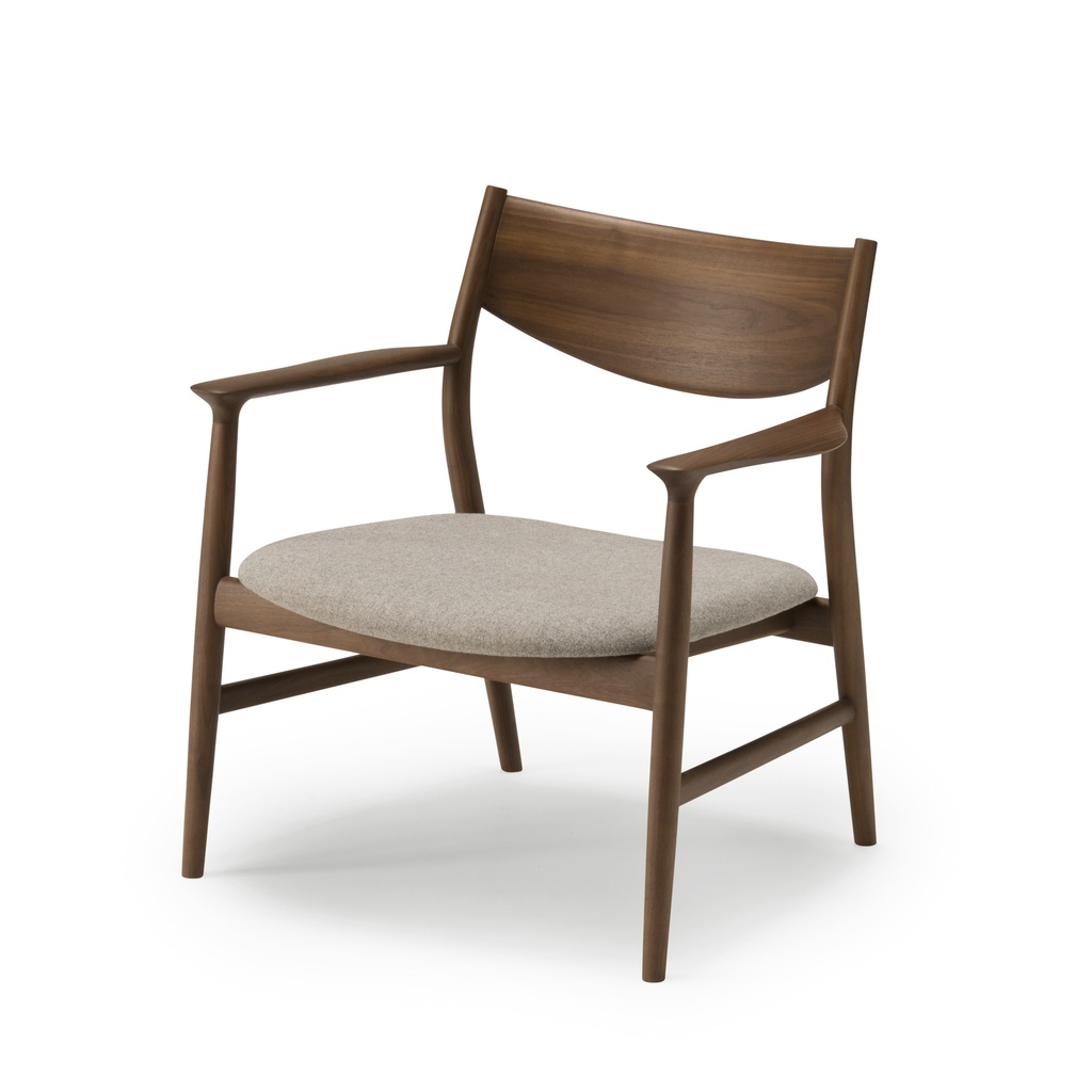 Kamuy Lux Easy Chair (Wooden Backrest) - 2
